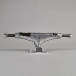 Thunder Trucks O'Neill Commodore Pro 148 Light Skateboard Trucks - 8.25''