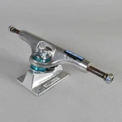 Thunder Trucks Suciu Reserve 147 Hollow Light II Skateboard Trucks - 8.0'' -Pro skate shop thunder trucks suciu reserve 147 hollow light ii skateboard trucks 8 0 p55843 130593 image